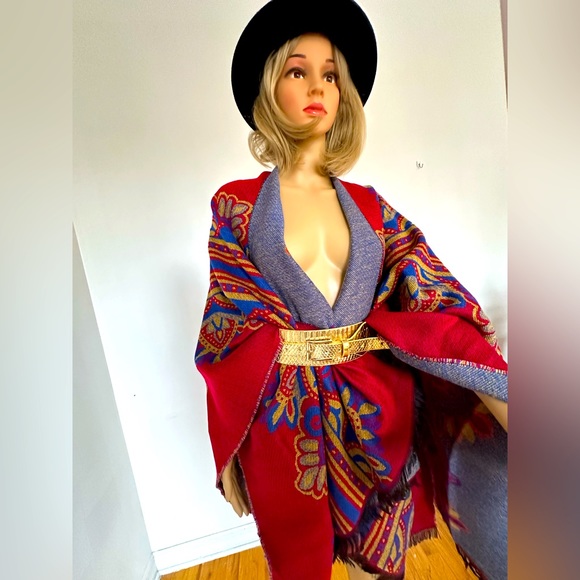 Floral Print Shawl, - Picture 13 of 16